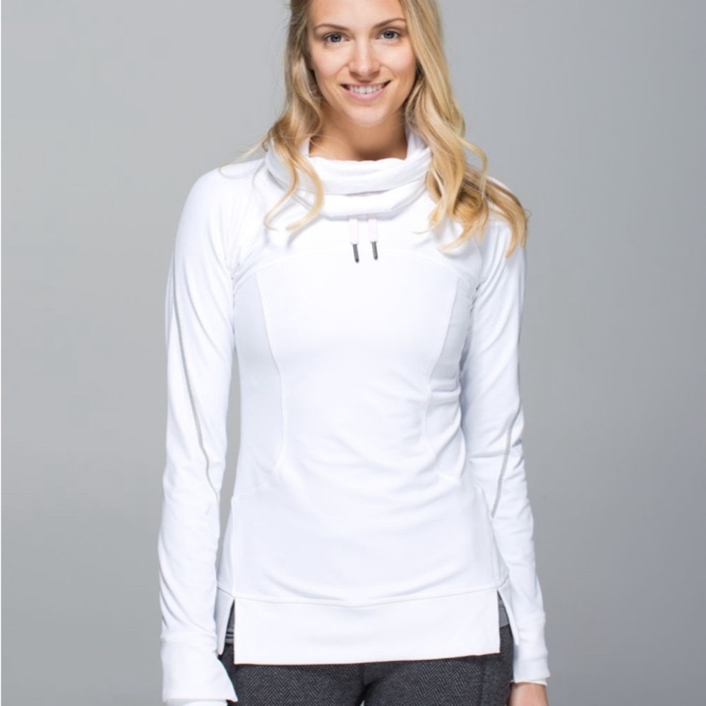 Lululemon Flurry Fighter Pullover size 6